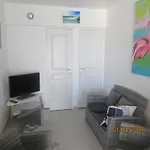 Ideal Touristes Apartment *