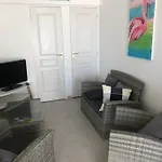 Ideal Touristes Apartment