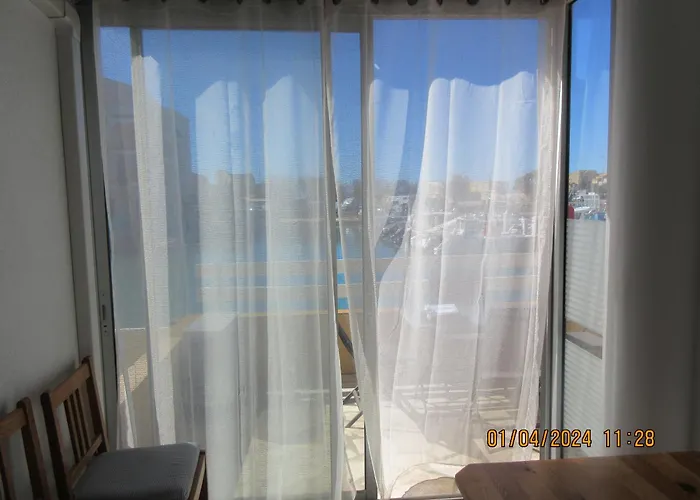 Ideal Touristes Фронтиньян