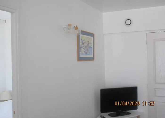 Ideal Touristes Апартаменты *